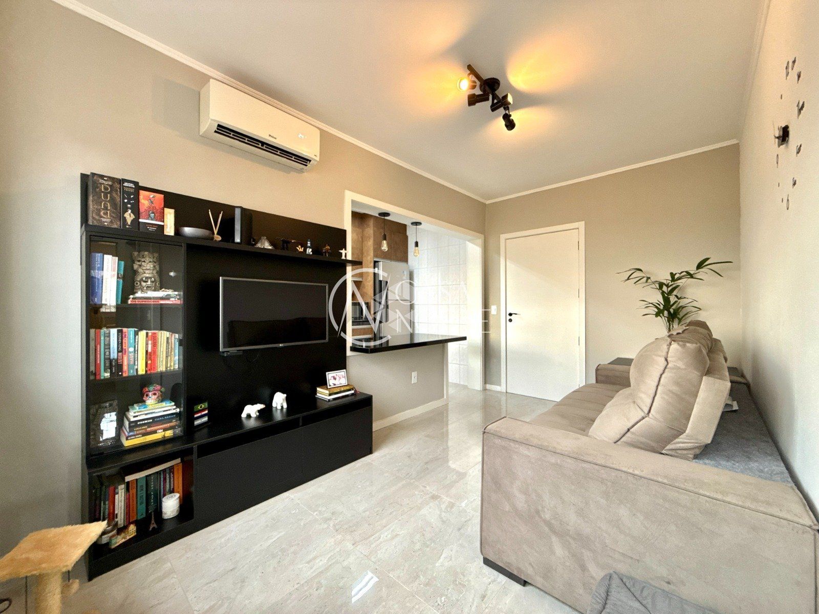 Apartamento à venda com 1 quarto, 43m², 1 vaga, Rua Ouro Preto no bairro Jardim Floresta em Porto Alegre