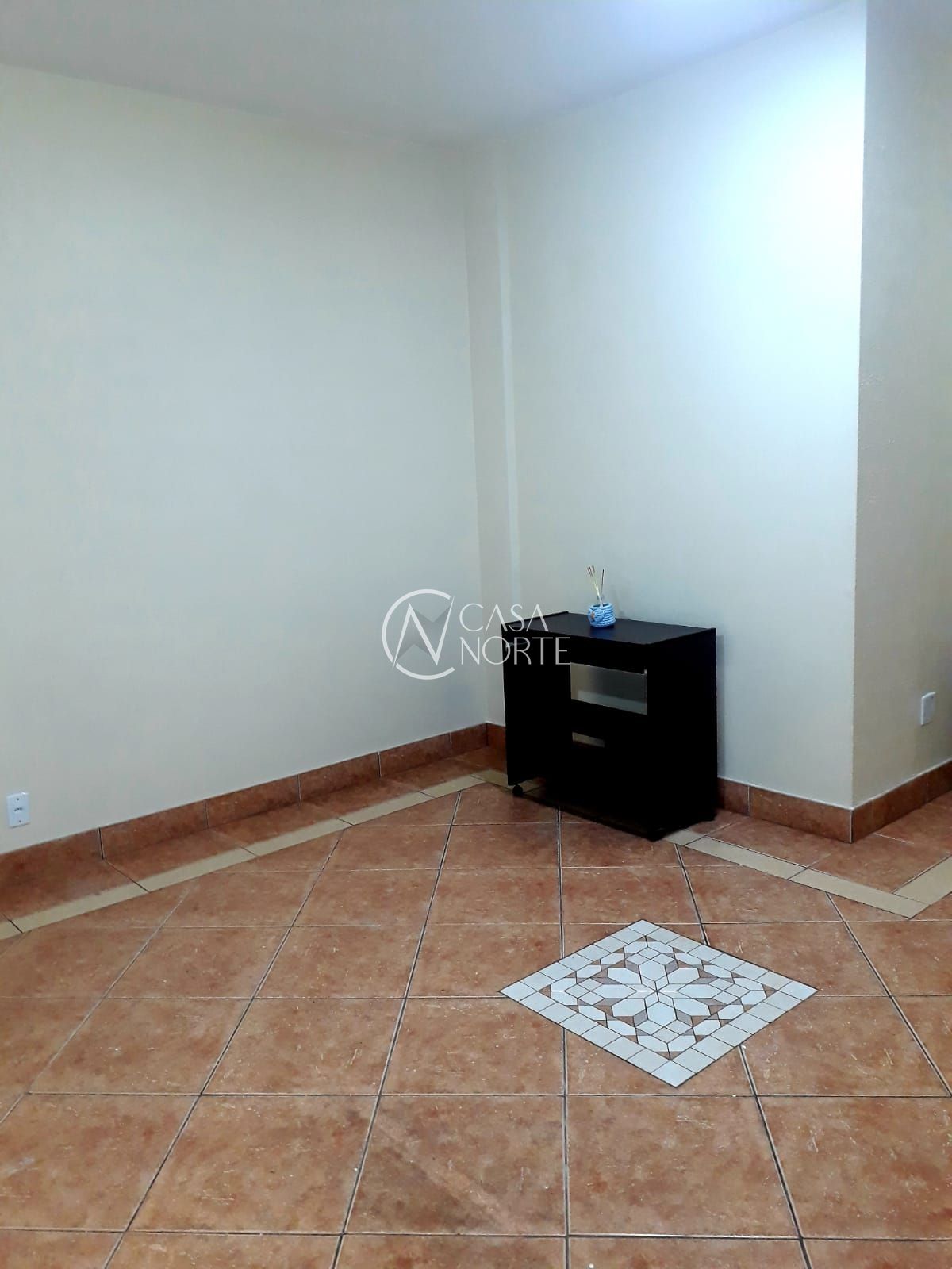 Sala Comercial à venda com 1 quarto, 31m², Avenida Wenceslau Escobar no bairro Tristeza em Porto Alegre