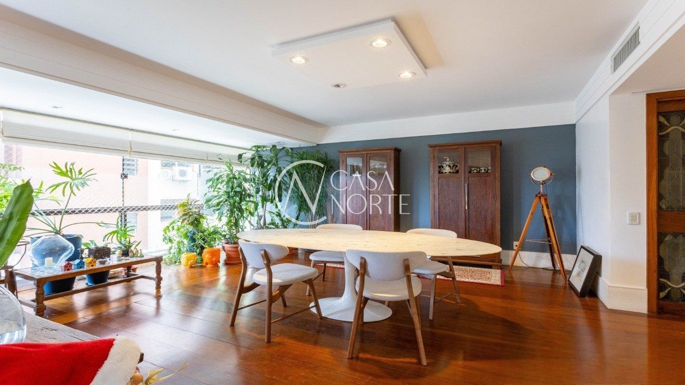 Apartamento à venda com 3 quartos, 191m², 2 suítes, 2 vagas, Avenida Coronel Lucas de Oliveira no bairro Mont Serrat em Porto Alegre