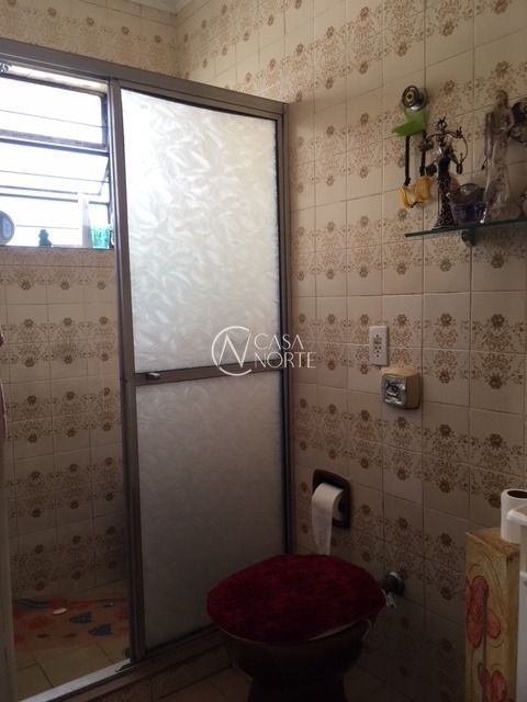 Casa à venda com 4 quartos, 150m², 2 vagas, Avenida Quarai no bairro Nonoai em Porto Alegre