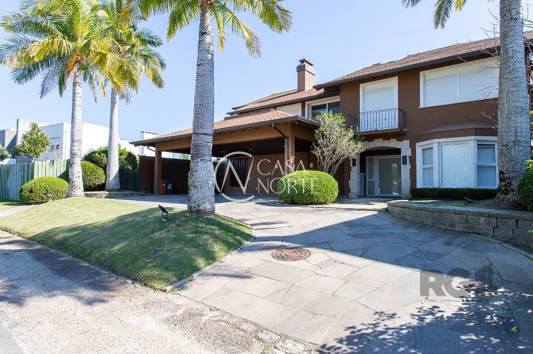 Casa de Condomínio à venda com 4 quartos, 610m², 4 suítes, 3 vagas, Avenida Juca Batista no bairro Terraville em Porto Alegre