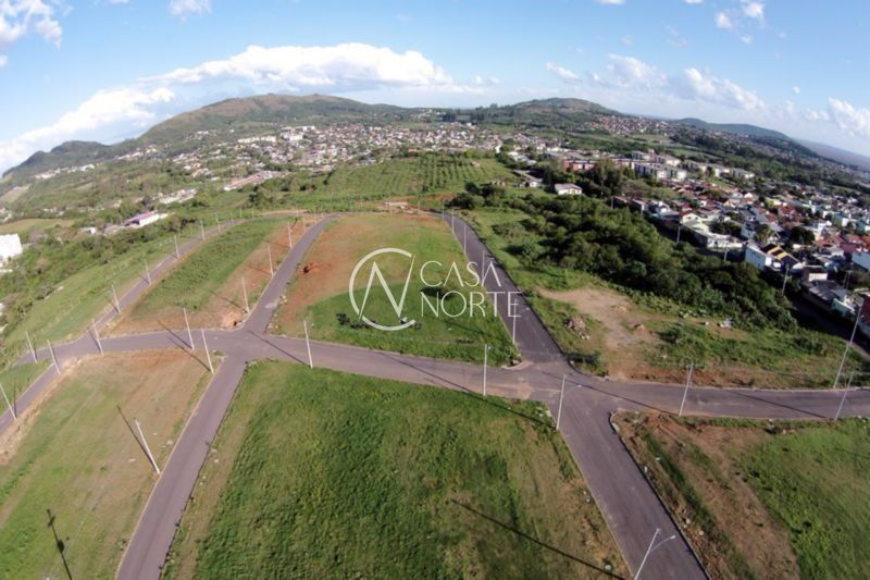 Terreno à venda  com 334m², Rua Catarino Andreatta no bairro Vila Nova em Porto Alegre