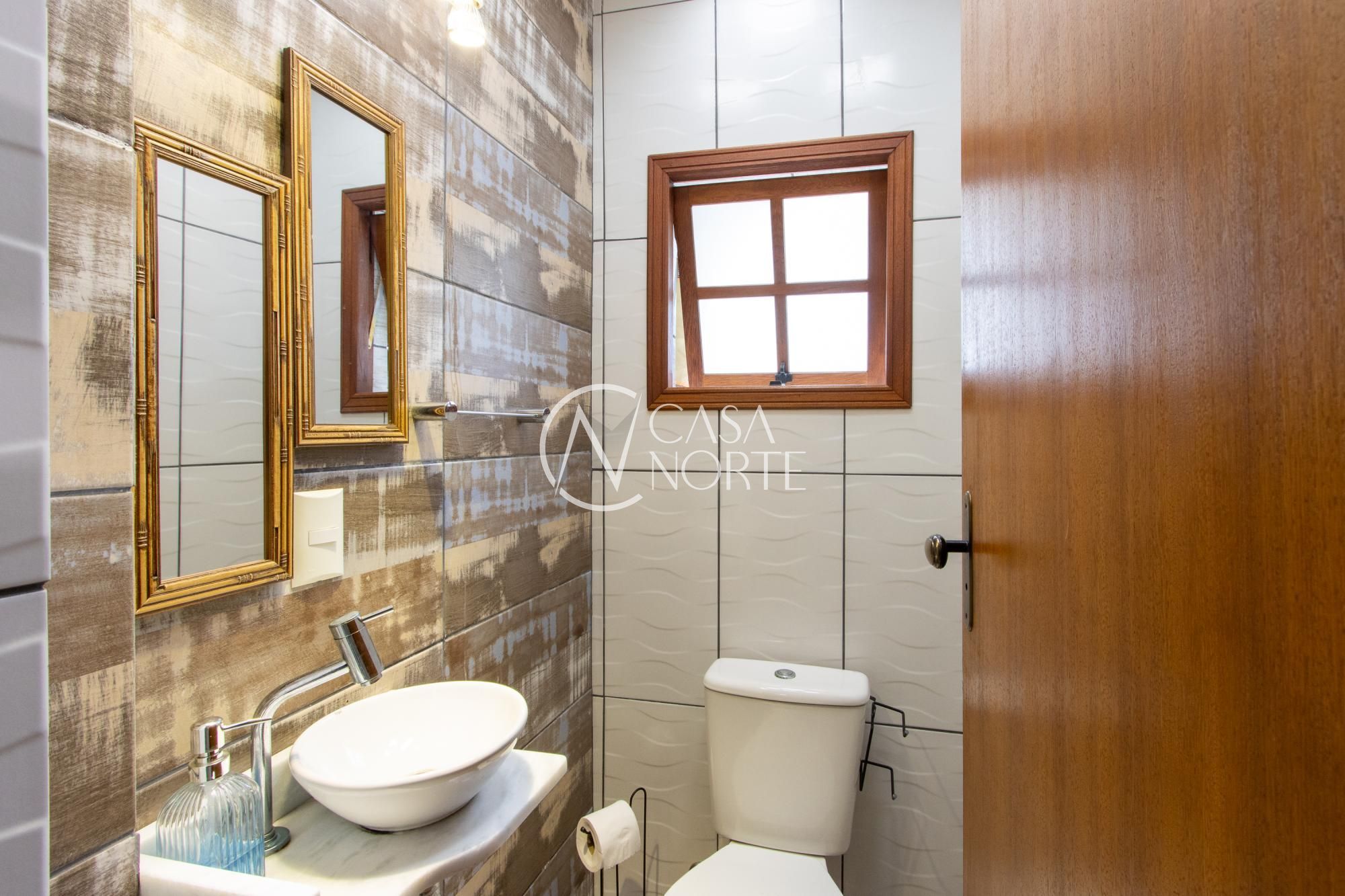 Casa de Condomínio à venda com 3 quartos, 93m², 1 vaga, Rua Padre João Batista Reus no bairro Vila Conceição em Porto Alegre