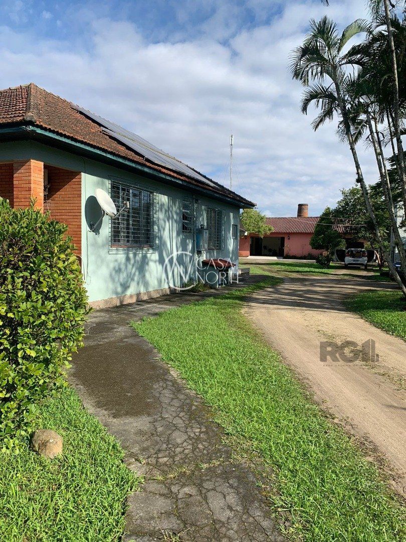 Terreno à venda  com 1250m², Avenida Juca Batista no bairro Belém Novo em Porto Alegre