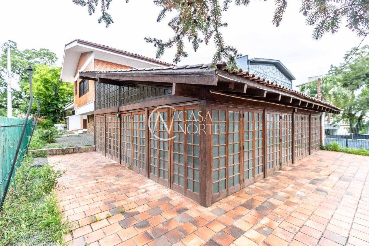 Casa Comercial à venda , 350m², Rua Doutor Dias de Carvalho no bairro Tristeza em Porto Alegre