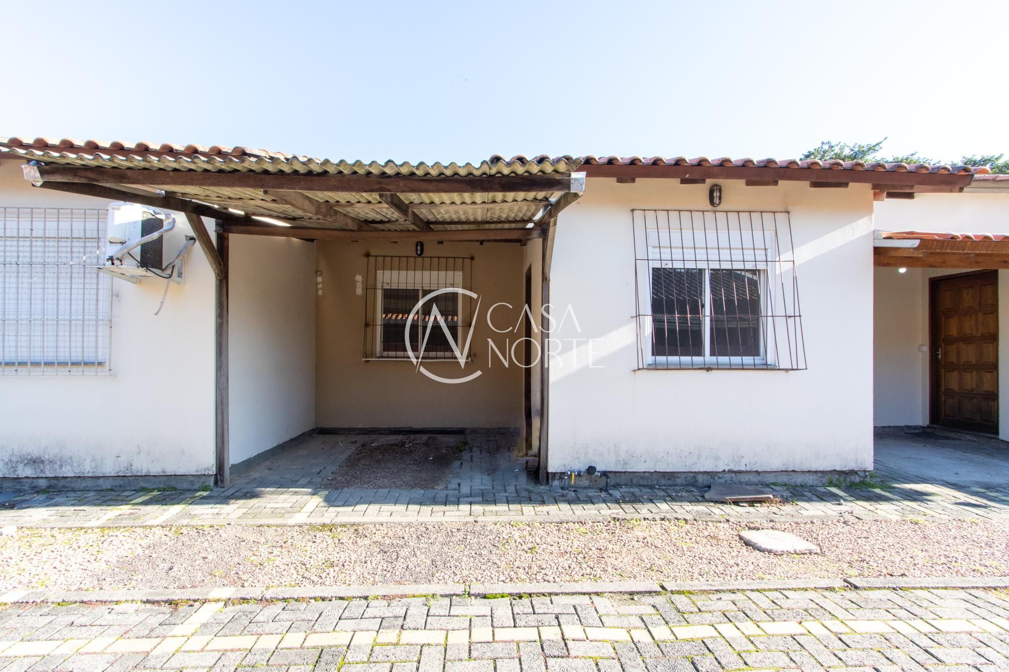 Casa de Condomínio à venda com 2 quartos, 58m², 1 vaga, Rua das Espatódeas no bairro Ponta Grossa em Porto Alegre