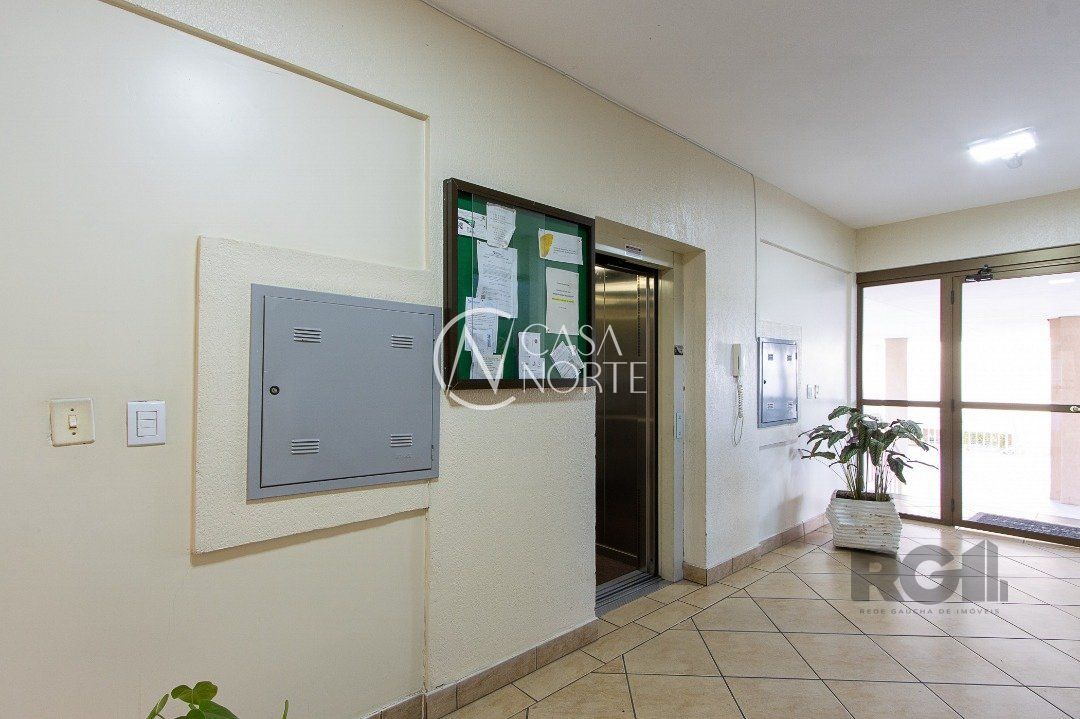 Apartamento à venda com 3 quartos, 88m², 1 suíte, 1 vaga, Rua Frederico Etzberger no bairro Nonoai em Porto Alegre