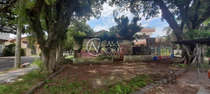 Terreno à venda  com 968m², Avenida Coronel Marcos no bairro Pedra Redonda em Porto Alegre