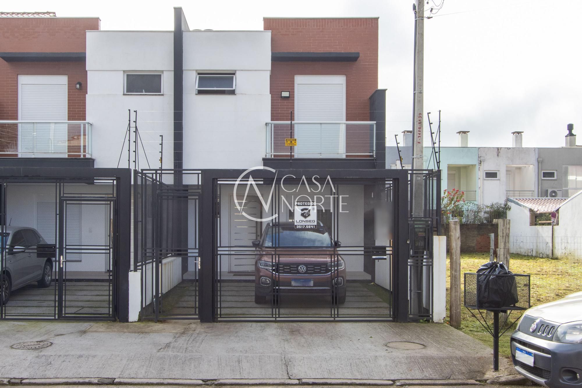 Casa à venda com 3 quartos, 95m², 1 suíte, 2 vagas, Rua Zuzu Angel no bairro Hípica em Porto Alegre