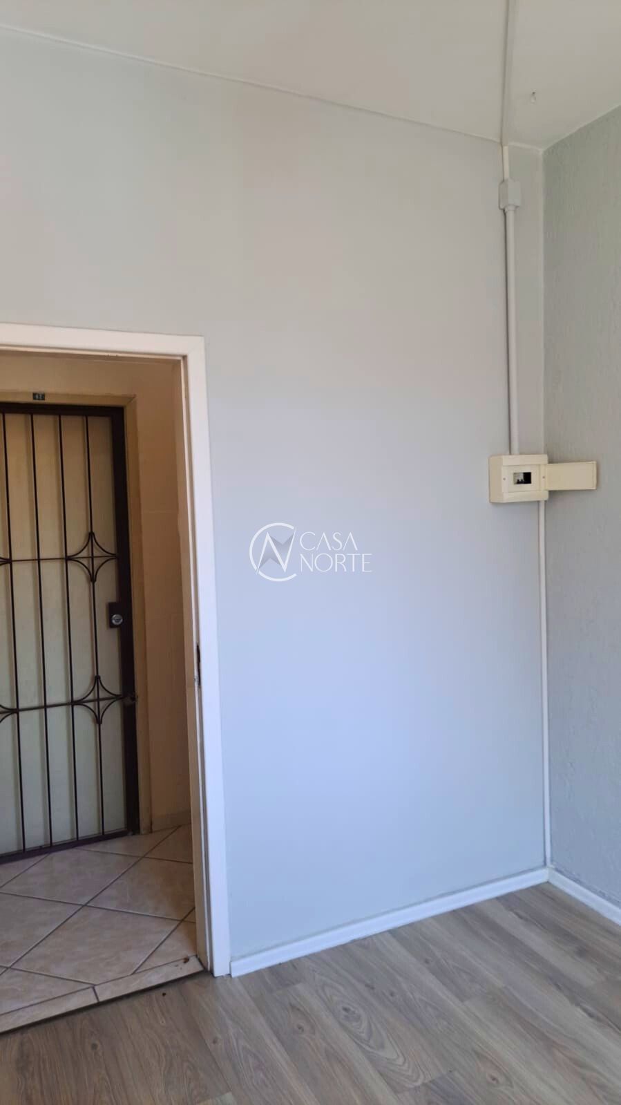 Sala Comercial à venda com 1 quarto, 14m², Rua Doutor Flores no bairro Centro Histórico em Porto Alegre