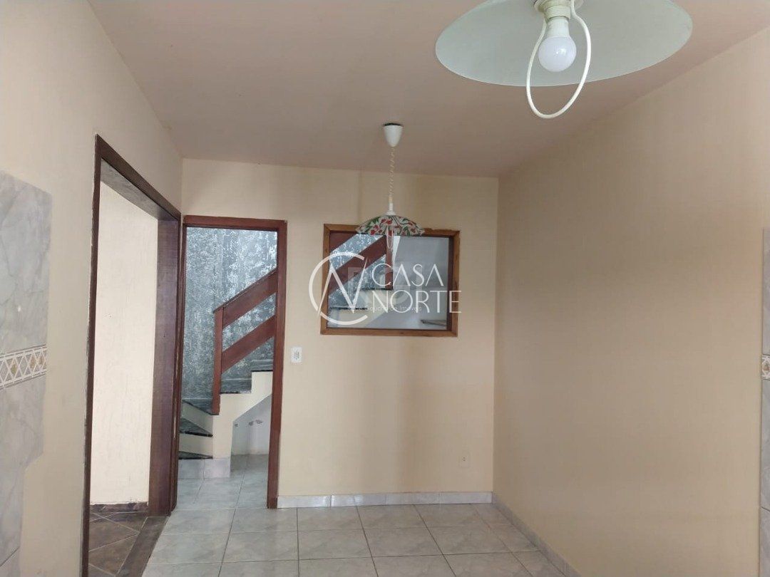 Casa à venda com 3 quartos, 123m², 1 suíte, 2 vagas, Rua João Costi no bairro Hípica em Porto Alegre