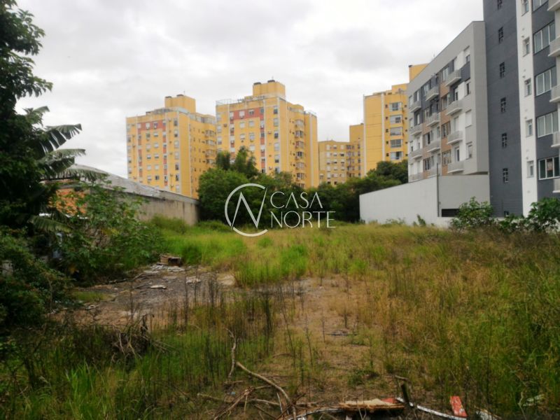Terreno à venda  com 2452m², Coronel Aristides no bairro Camaquã em Porto Alegre
