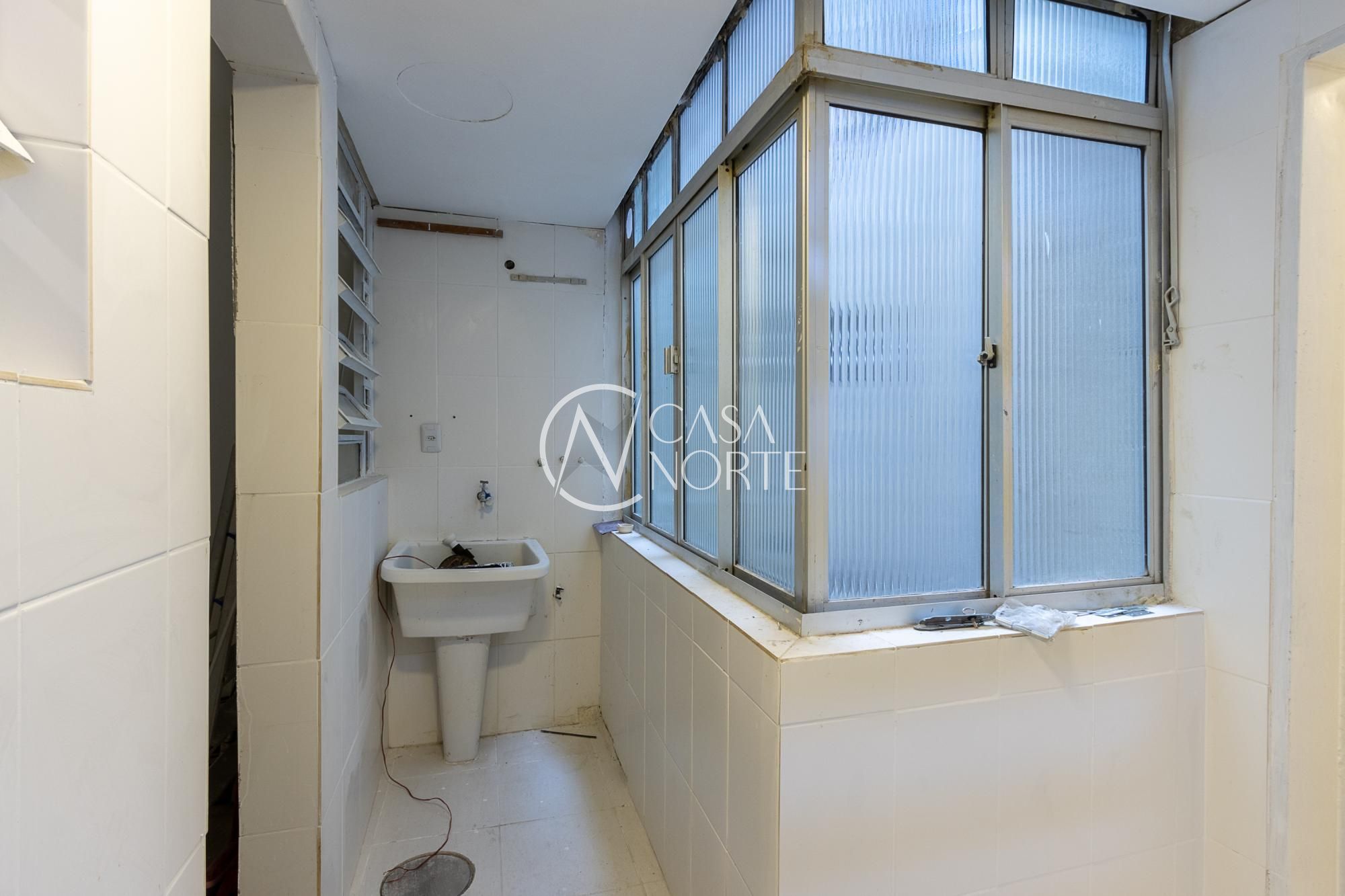 Apartamento à venda com 2 quartos, 82m², Rua Inhandui no bairro Cristal em Porto Alegre