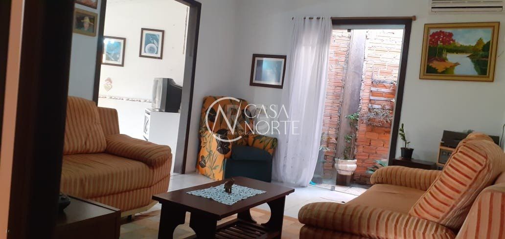 Casa à venda com 3 quartos, 80m², 2 vagas, Rua dos Caiaguais no bairro Espírito Santo em Porto Alegre