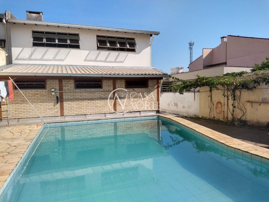 Casa à venda com 2 quartos, 322m², 7 vagas, Rua Curupaiti no bairro Cristal em Porto Alegre