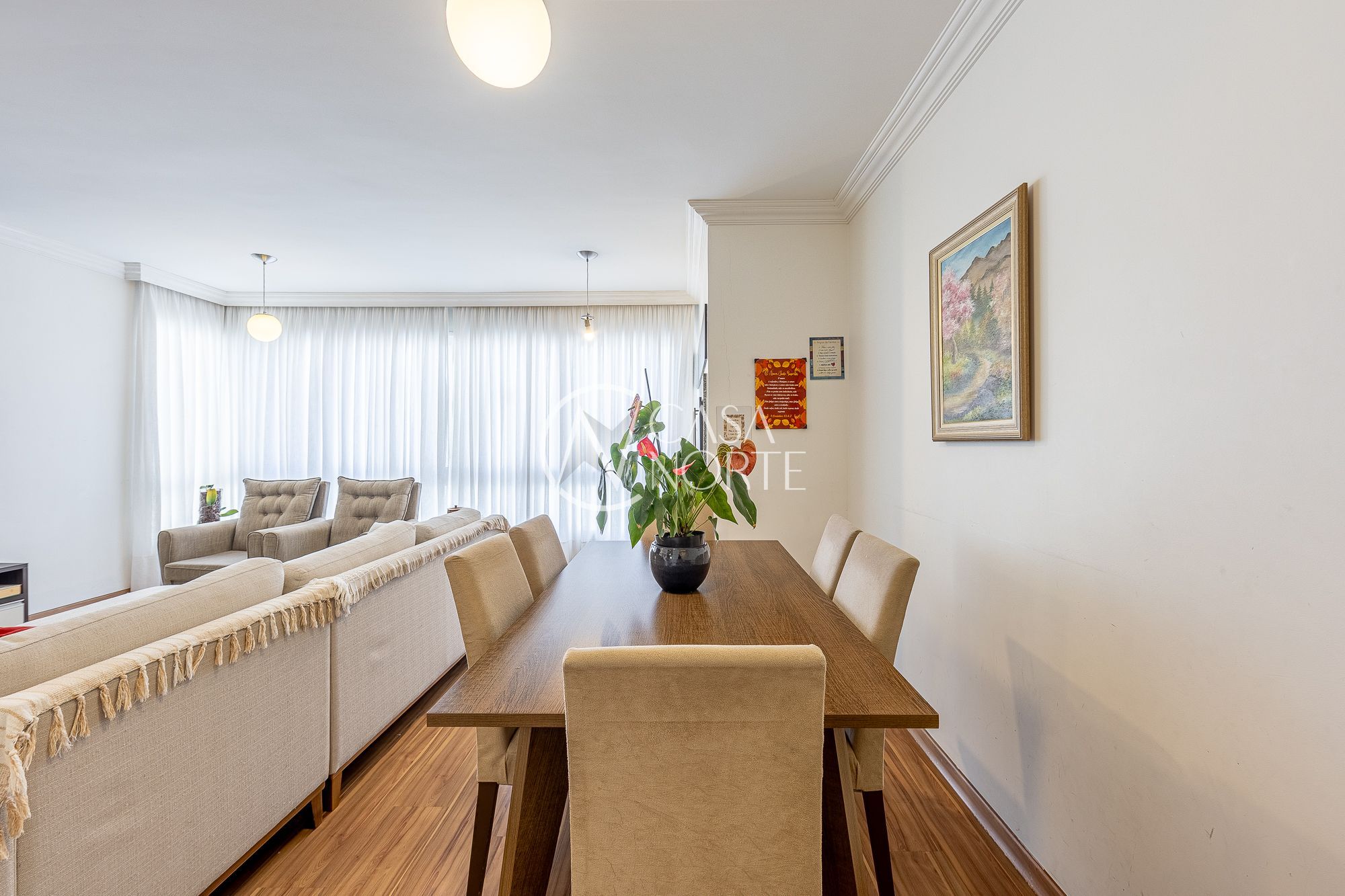 Apartamento à venda com 3 quartos, 105m², 1 suíte, 2 vagas, Rua Mário Leitão no bairro Petrópolis em Porto Alegre