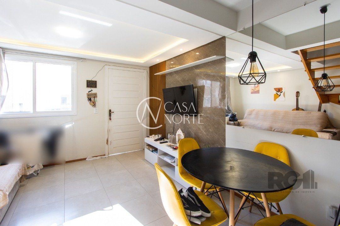 Casa de Condomínio à venda com 2 quartos, 55m², 1 suíte, 1 vaga, Rua das Espatodeas no bairro Ponta Grossa em Porto Alegre