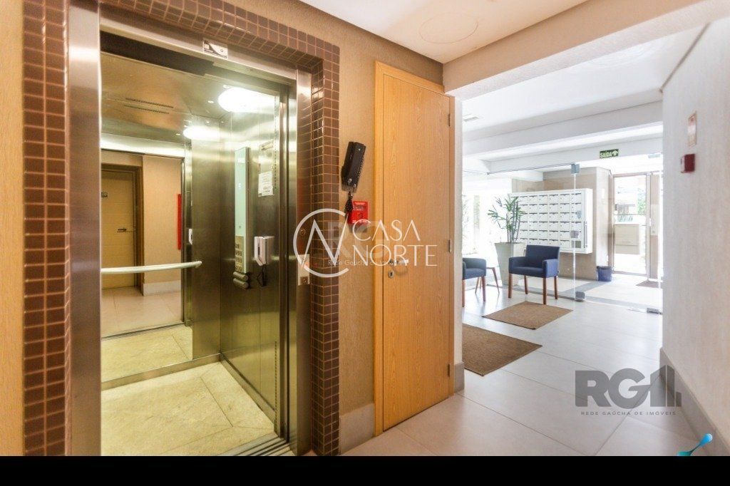 Apartamento à venda com 2 quartos, 71m², 1 suíte, 1 vaga, Avenida Coronel Lucas de Oliveira no bairro Petrópolis em Porto Alegre