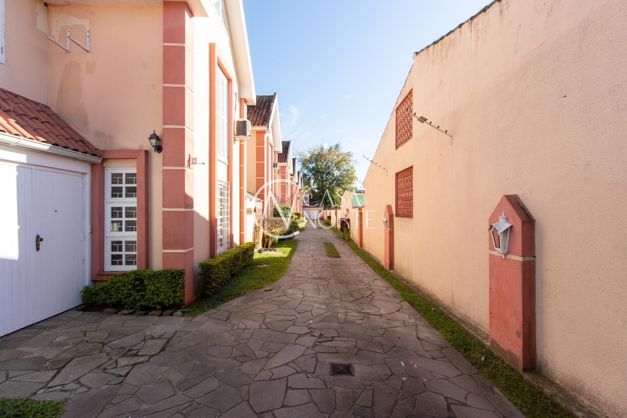 Casa de Condomínio à venda com 3 quartos, 94m², 1 vaga, Rua Tamandaré no bairro Camaquã em Porto Alegre