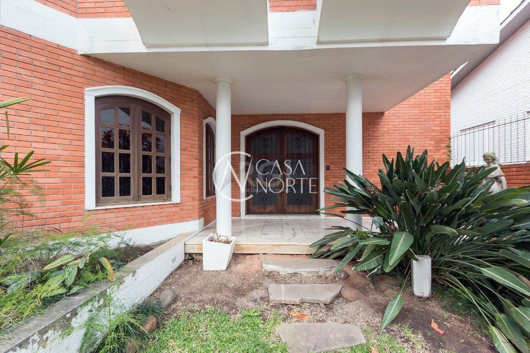 Casa à venda com 4 quartos, 430m², 1 suíte, 5 vagas, Avenida Icaraí no bairro Cristal em Porto Alegre