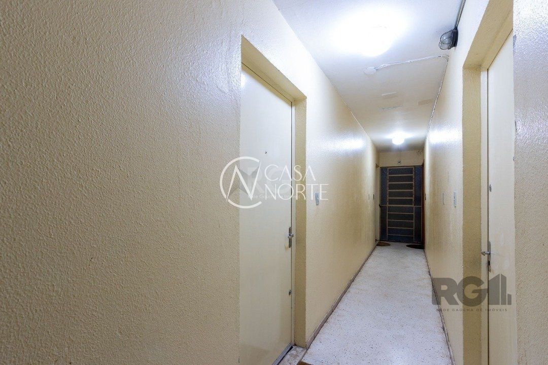 Apartamento à venda com 1 quarto, 38m², 1 vaga, Rua Marechal Hermes no bairro Camaquã em Porto Alegre