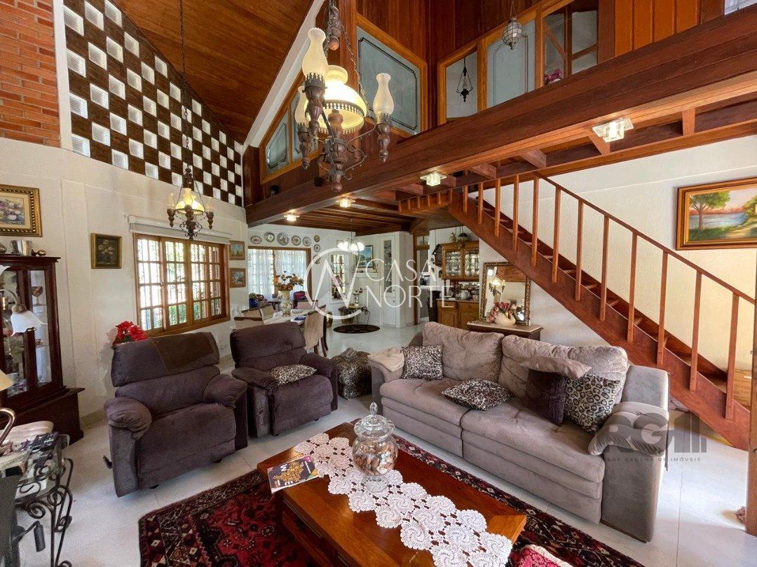 Sítio à venda com 3 quartos, 650m², 1 suíte, 4 vagas, Estrada Afonso Lourenço Mariante no bairro Lomba do Pinheiro em Porto Alegre