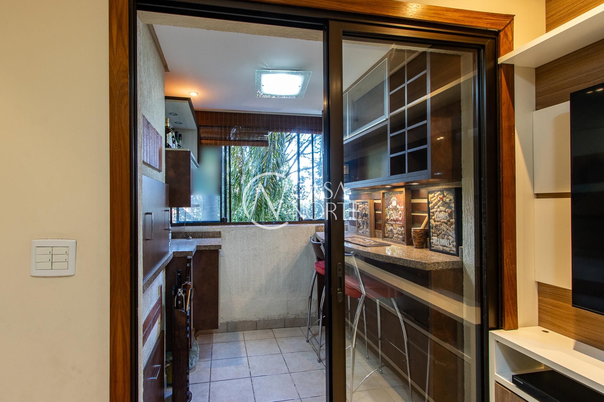 Apartamento à venda com 3 quartos, 77m², 1 suíte, 2 vagas, Rua Itapitocaí no bairro Cristal em Porto Alegre