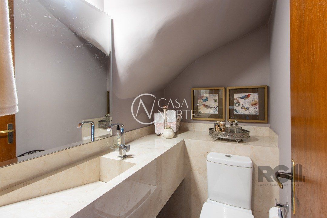 Casa de Condomínio à venda com 3 quartos, 339m², 1 suíte, 2 vagas, Avenida Otto Niemeyer no bairro Tristeza em Porto Alegre