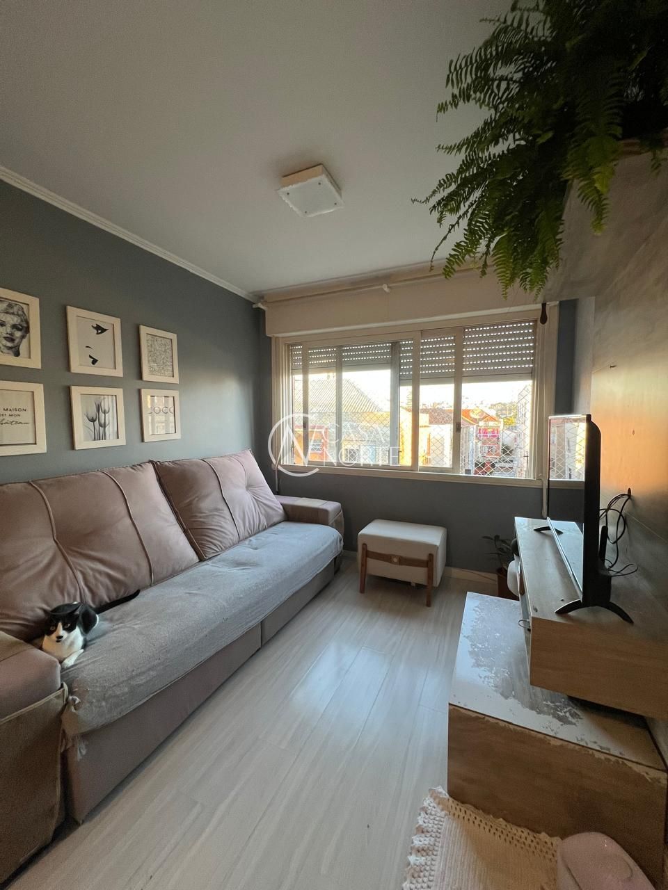 Apartamento à venda com 3 quartos, 93m², 1 suíte, 1 vaga, Rua Peri Machado no bairro Menino Deus em Porto Alegre