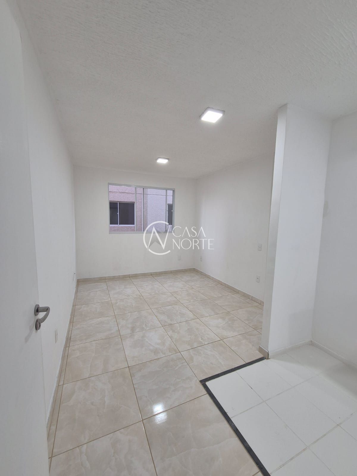 Apartamento à venda com 2 quartos, 41m², 1 vaga, Rua Inocêncio de Oliveira Alves no bairro Rubem Berta em Porto Alegre