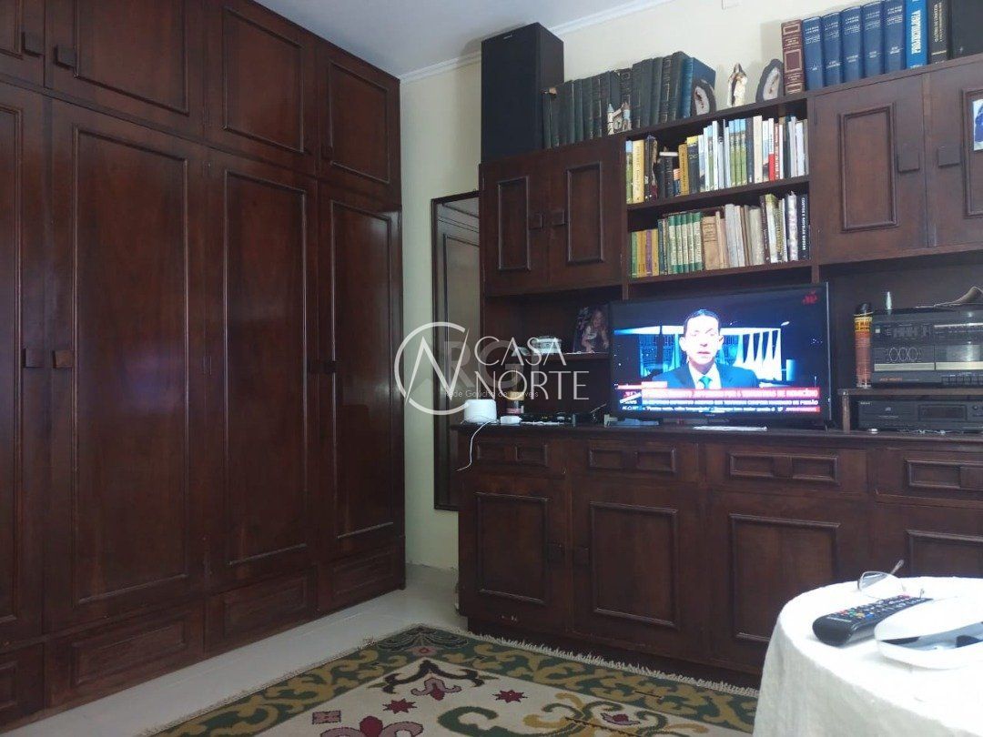 Casa à venda com 3 quartos, 220m², 1 suíte, 1 vaga, Rua Teotonia no bairro Camaquã em Porto Alegre