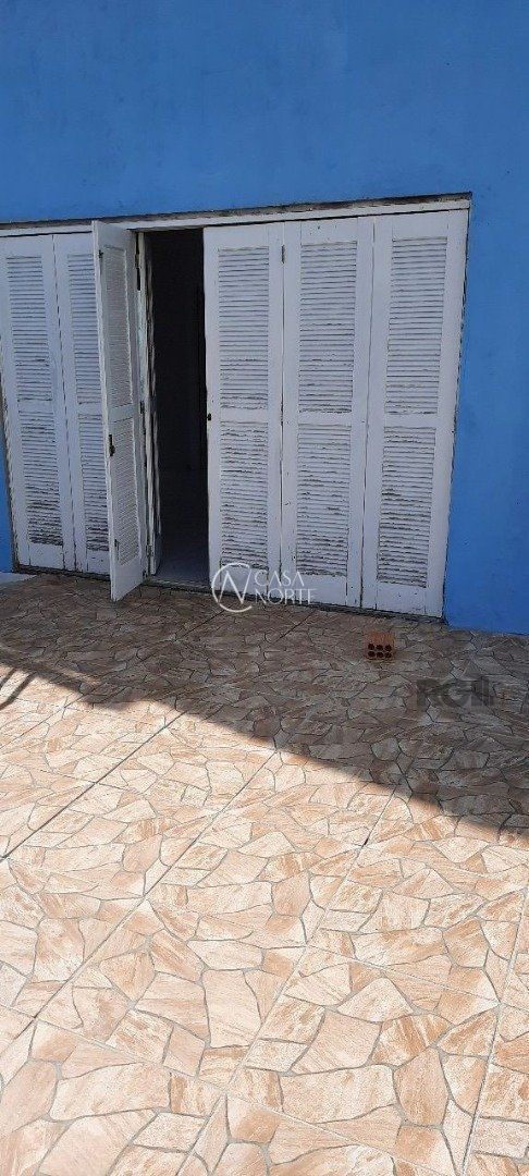 Prédio Comercial à venda , 220m², Avenida Rua Laguna no bairro Cavalhada em Porto Alegre