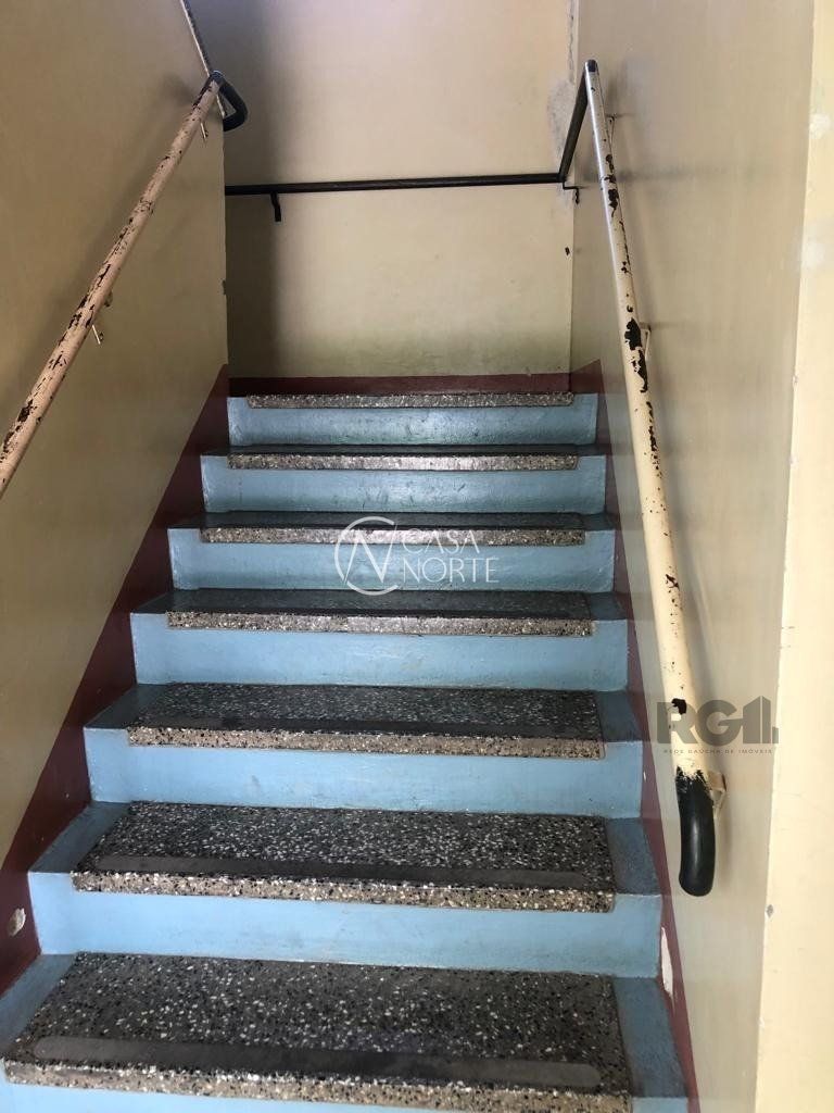 Apartamento à venda com 2 quartos, 47m², Rua João Mora no bairro Camaquã em Porto Alegre