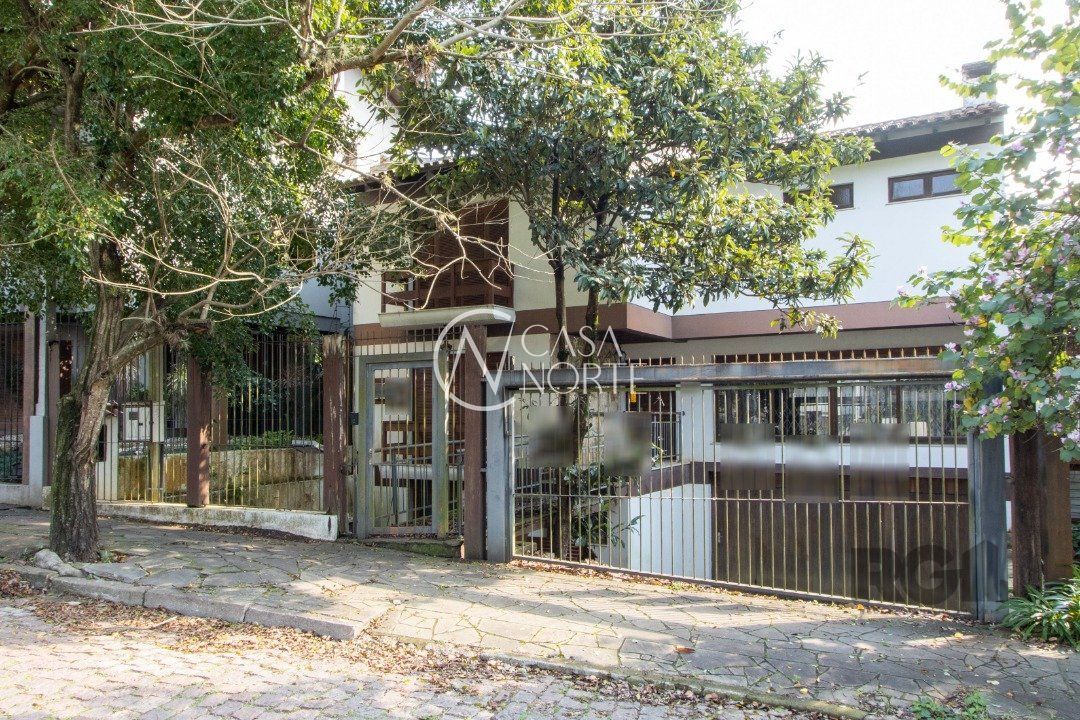 Casa à venda com 4 quartos, 361m², 2 suítes, 3 vagas, Rua Alcebiades Antônio dos Santos no bairro Nonoai em Porto Alegre