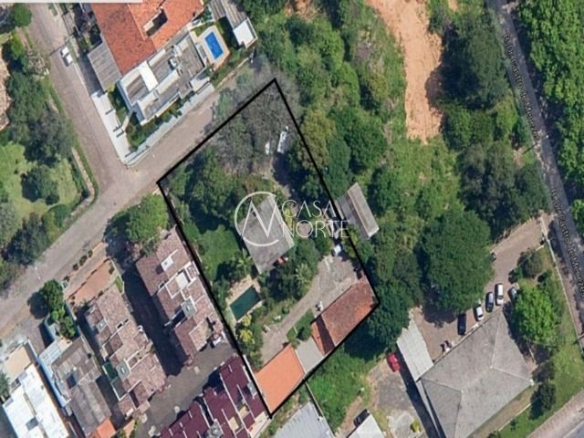 Terreno à venda  com 1800m², Rua Pinare no bairro Vila Assunção em Porto Alegre