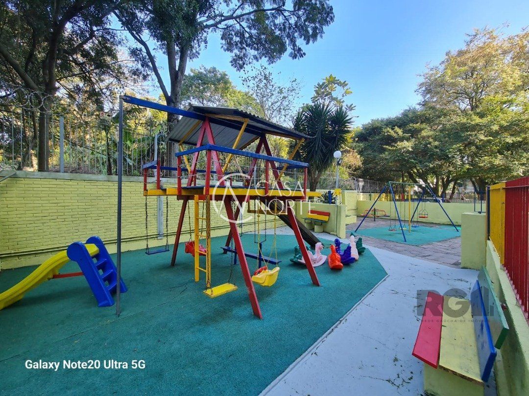 Apartamento à venda com 2 quartos, 59m², 1 vaga, Rua Chico Pedro no bairro Camaquã em Porto Alegre