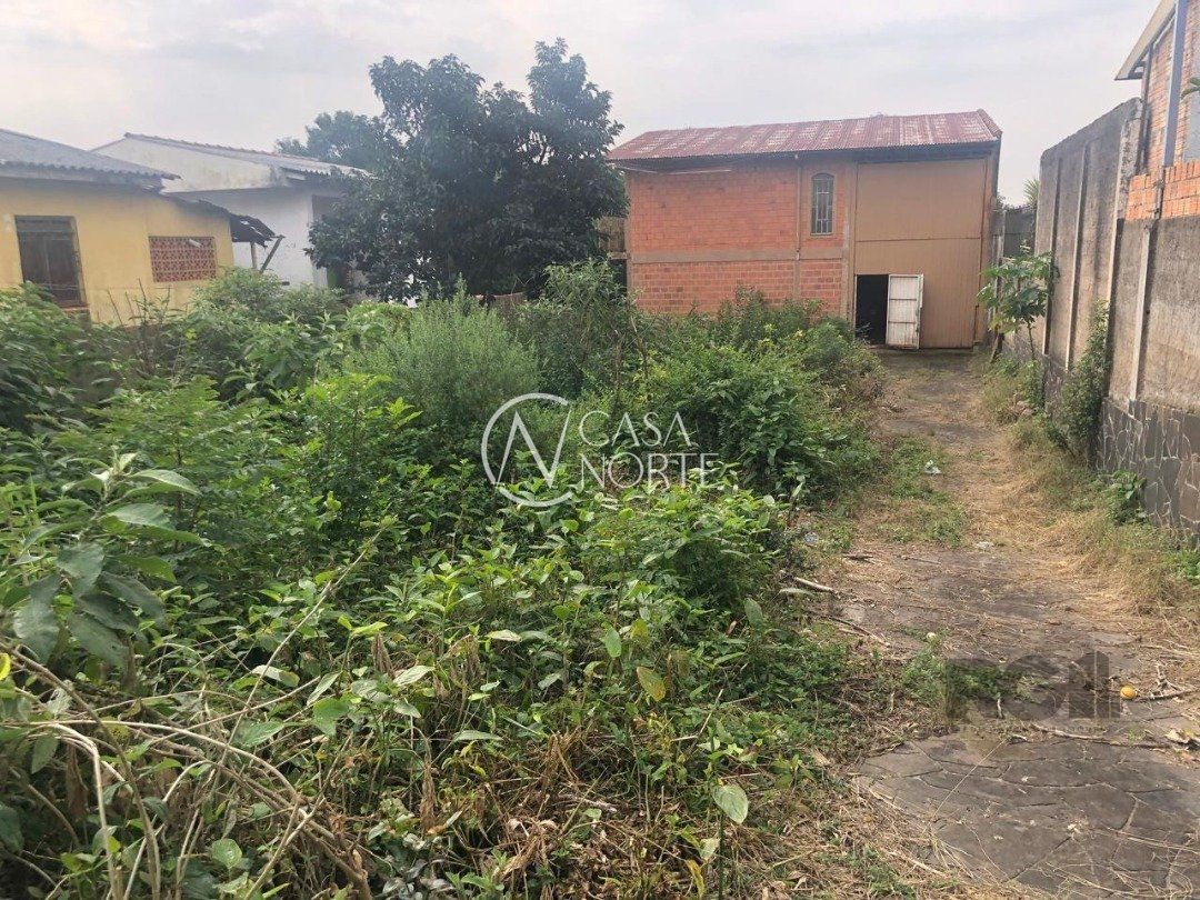 Pavilhão à venda  com 720m², Avenida Veiga no bairro Coronel Aparício Borges em Porto Alegre