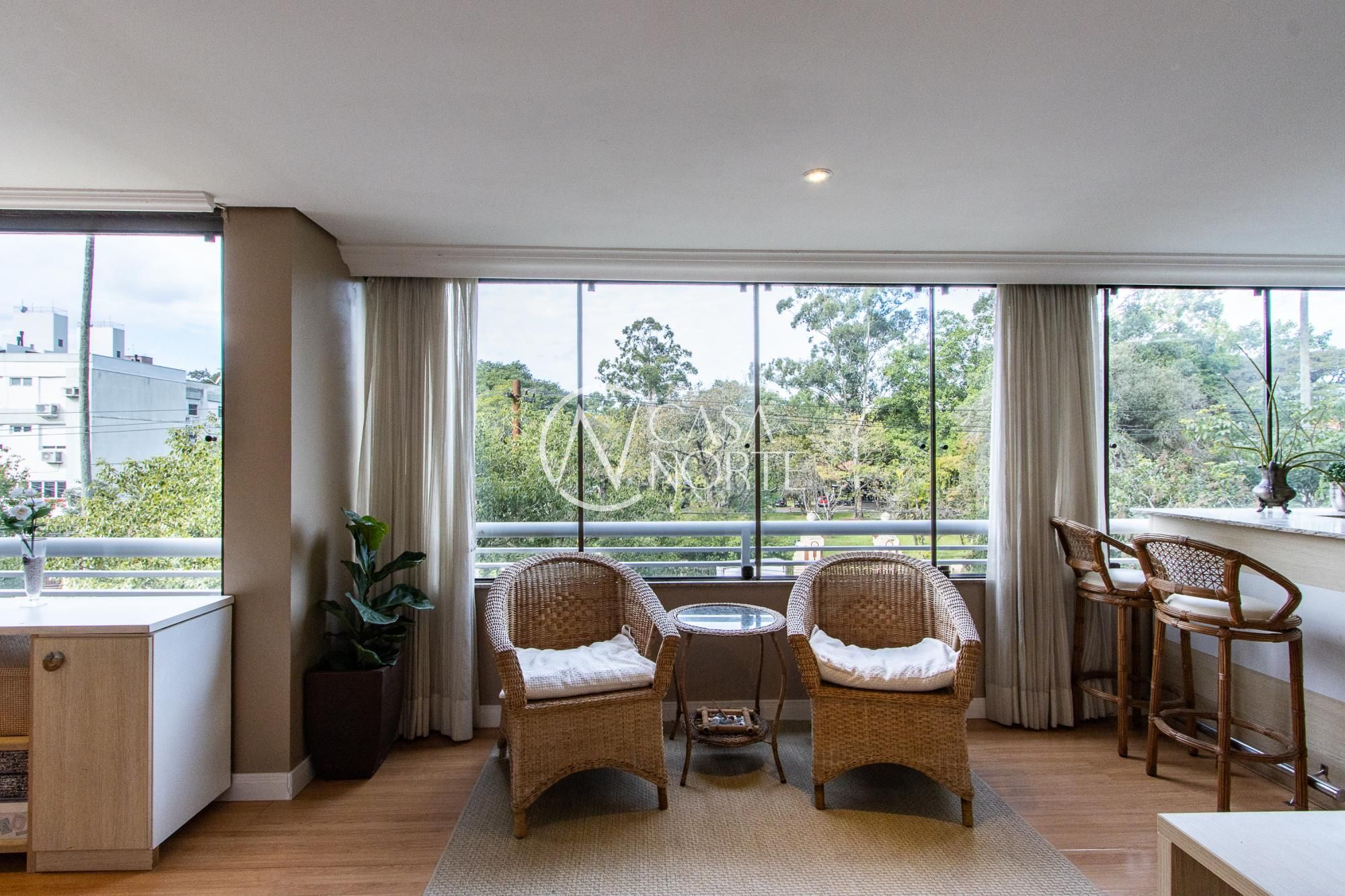 Apartamento à venda com 3 quartos, 139m², 1 suíte, 2 vagas, Avenida Getúlio Vargas no bairro Menino Deus em Porto Alegre
