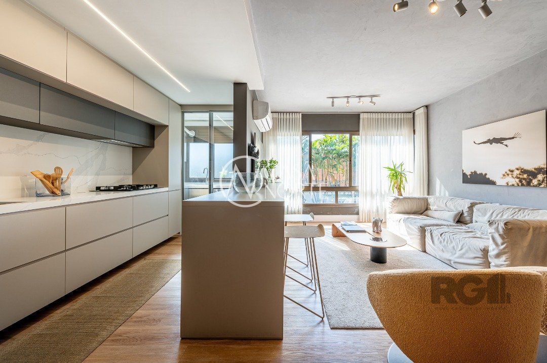 Apartamento à venda com 3 quartos, 94m², 1 suíte, 2 vagas, Rua Porto Calvo no bairro Ipanema em Porto Alegre