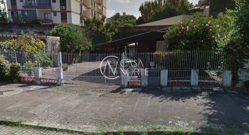 Casa à venda com 2 quartos, 220m², 2 vagas, Rua José Gomes no bairro Tristeza em Porto Alegre