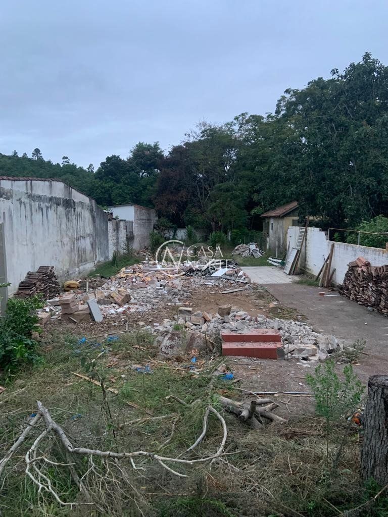 Terreno à venda  com 560m², Rua Agenor Mendes Ouriques no bairro Serraria em Porto Alegre