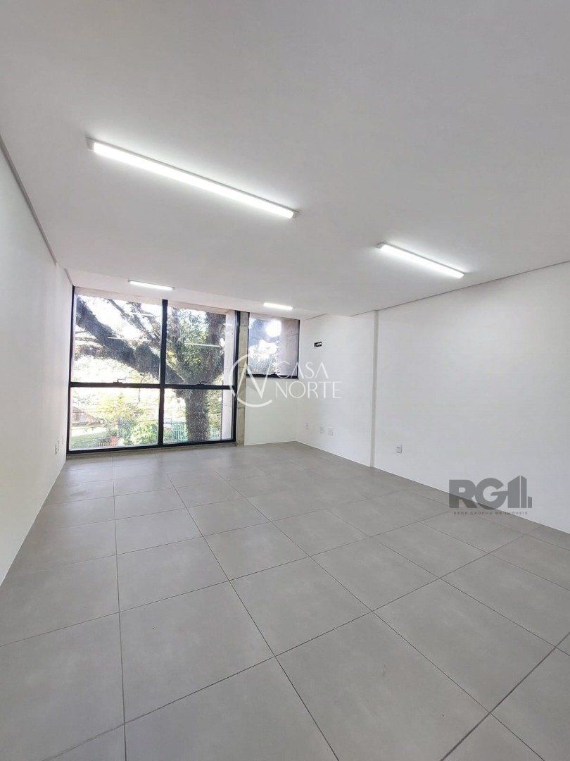 Sala Comercial à venda , 27m², Travessa Itaperuna no bairro Tristeza em Porto Alegre