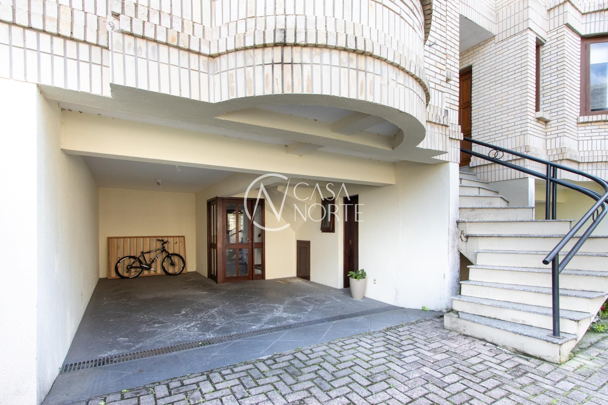 Casa de Condomínio à venda com 3 quartos, 182m², 1 suíte, 2 vagas, Rua Curupaiti no bairro Cristal em Porto Alegre