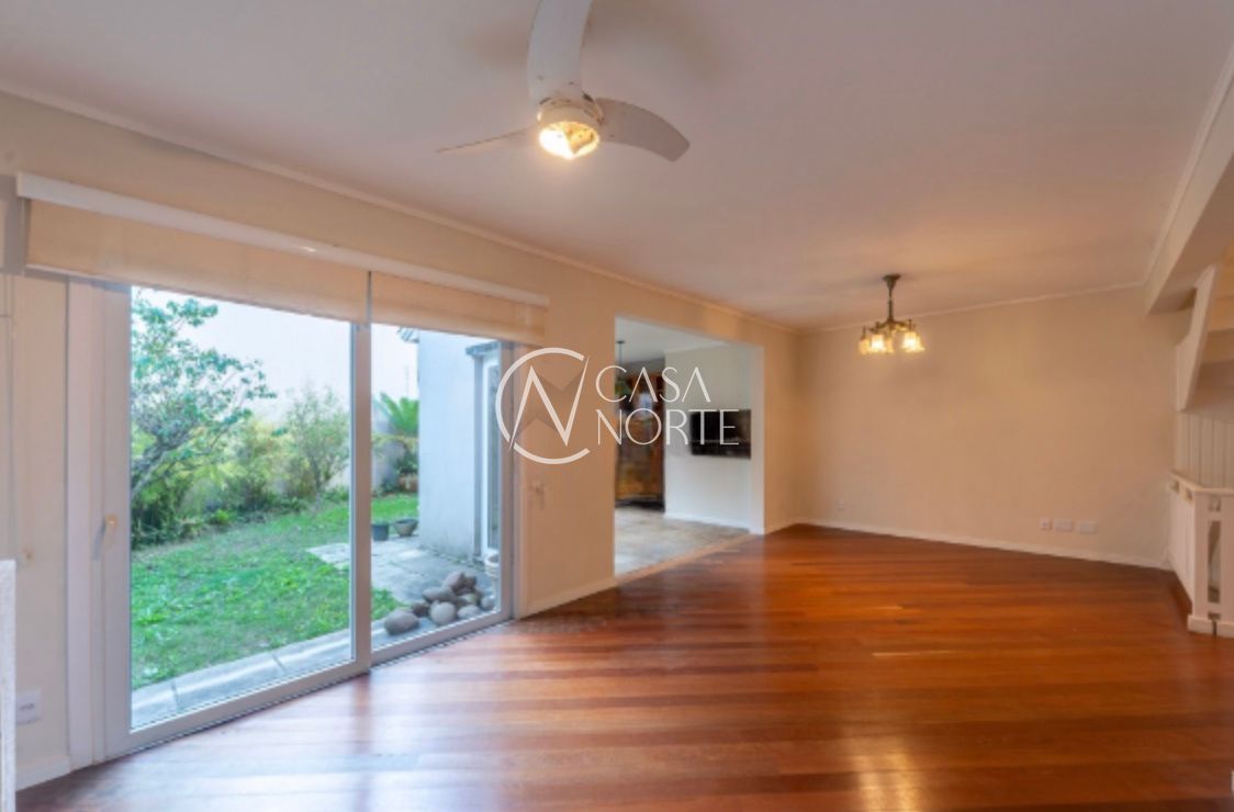 Casa de Condomínio à venda com 3 quartos, 191m², 1 suíte, 2 vagas, Avenida Coronel Marcos no bairro Pedra Redonda em Porto Alegre
