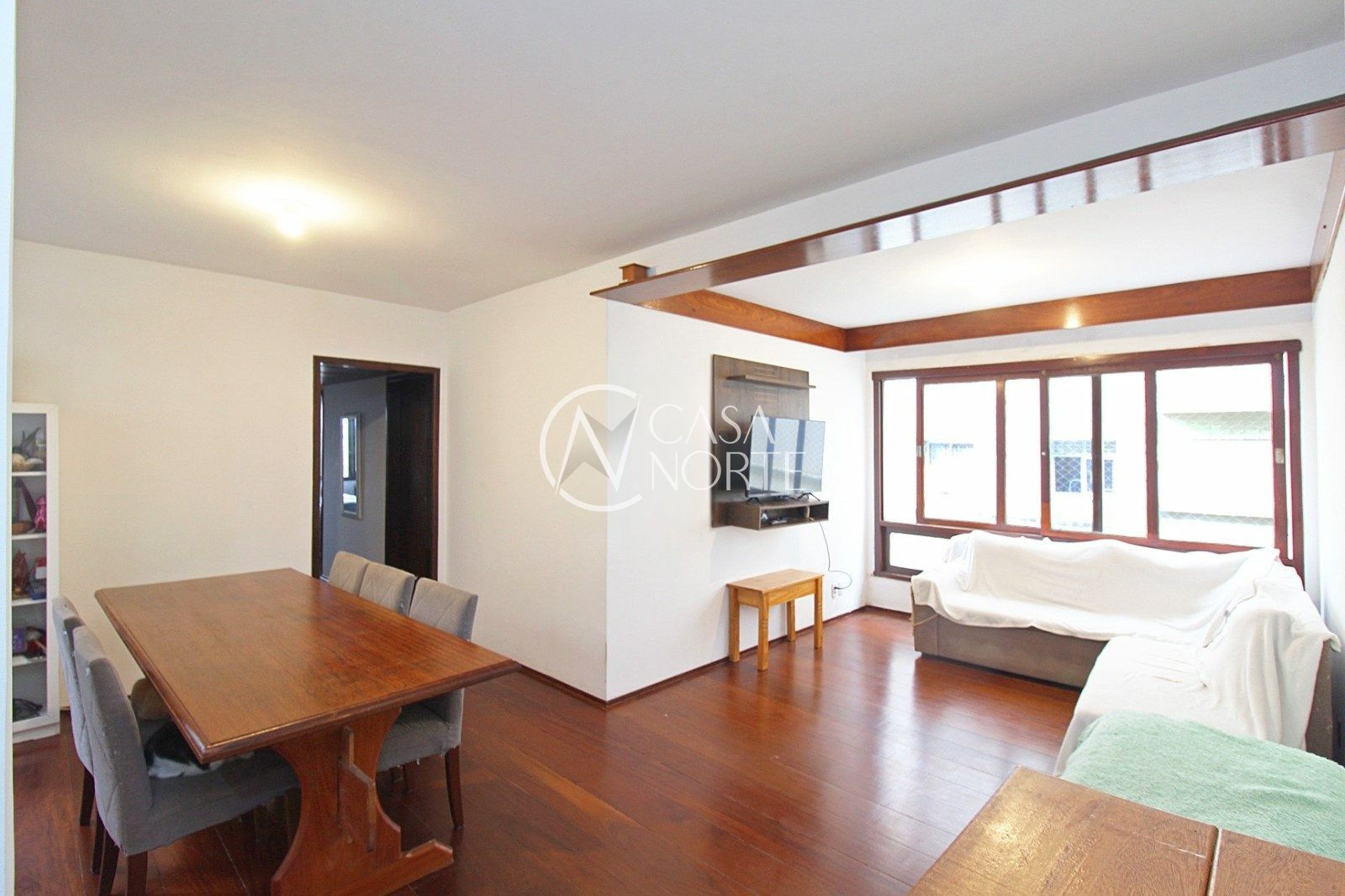 Apartamento à venda com 3 quartos, 110m², 1 suíte, 1 vaga, Avenida Mariland no bairro São João em Porto Alegre