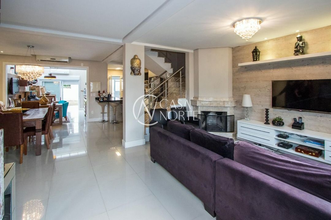 Casa à venda com 3 quartos, 147m², 1 suíte, 3 vagas, Rua Claudio da Silva Pinto no bairro Espírito Santo em Porto Alegre