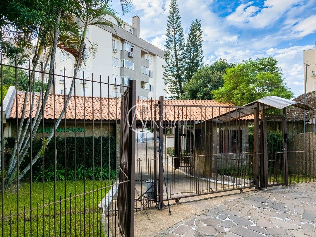 Apartamento à venda com 3 quartos, 92m², 1 vaga, Rua Salvio Soares no bairro Nonoai em Porto Alegre