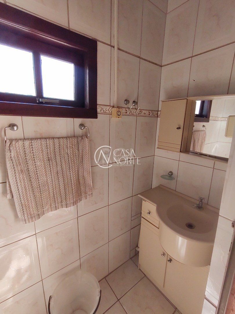 Casa à venda com 6 quartos, 400m², Avenida Eduardo Prado no bairro Cavalhada em Porto Alegre