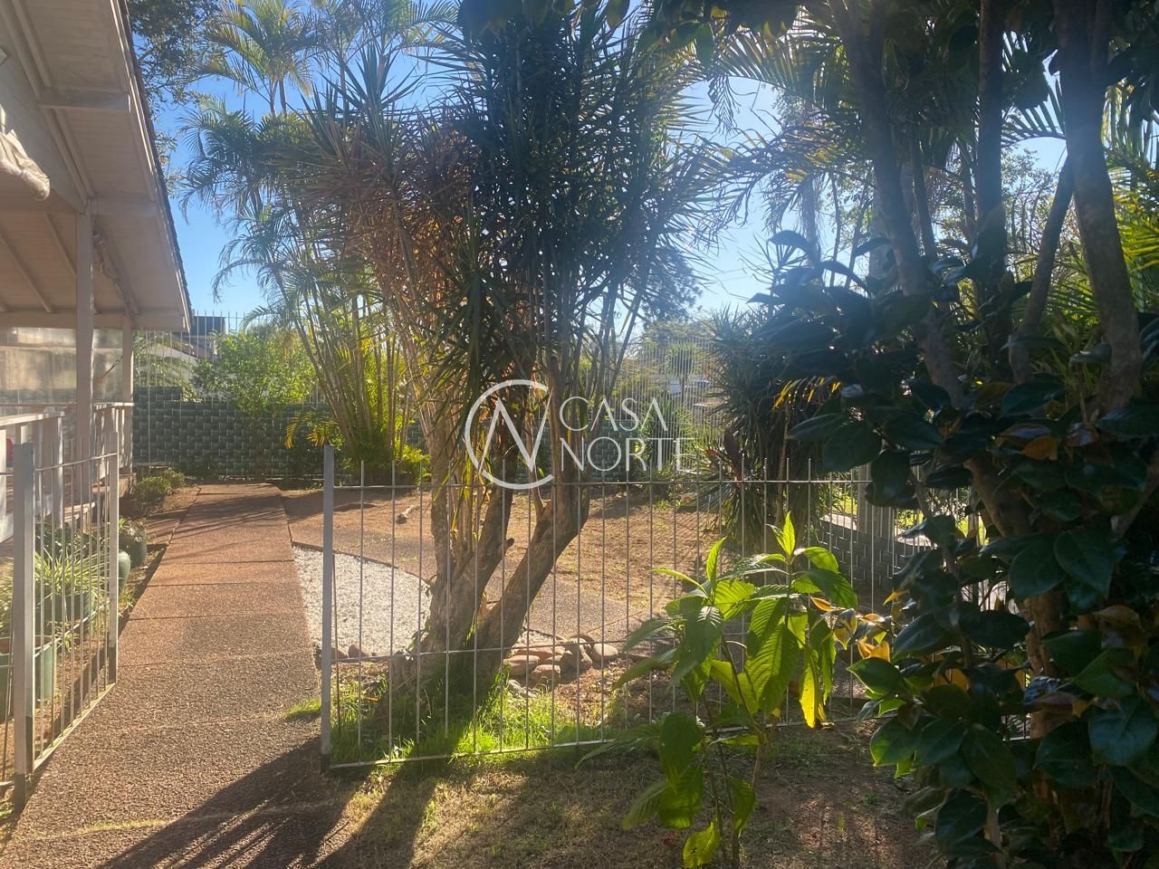 Casa à venda com 4 quartos, 282m², 2 suítes, 3 vagas, Rua Conselheiro Xavier da Costa no bairro Ipanema em Porto Alegre