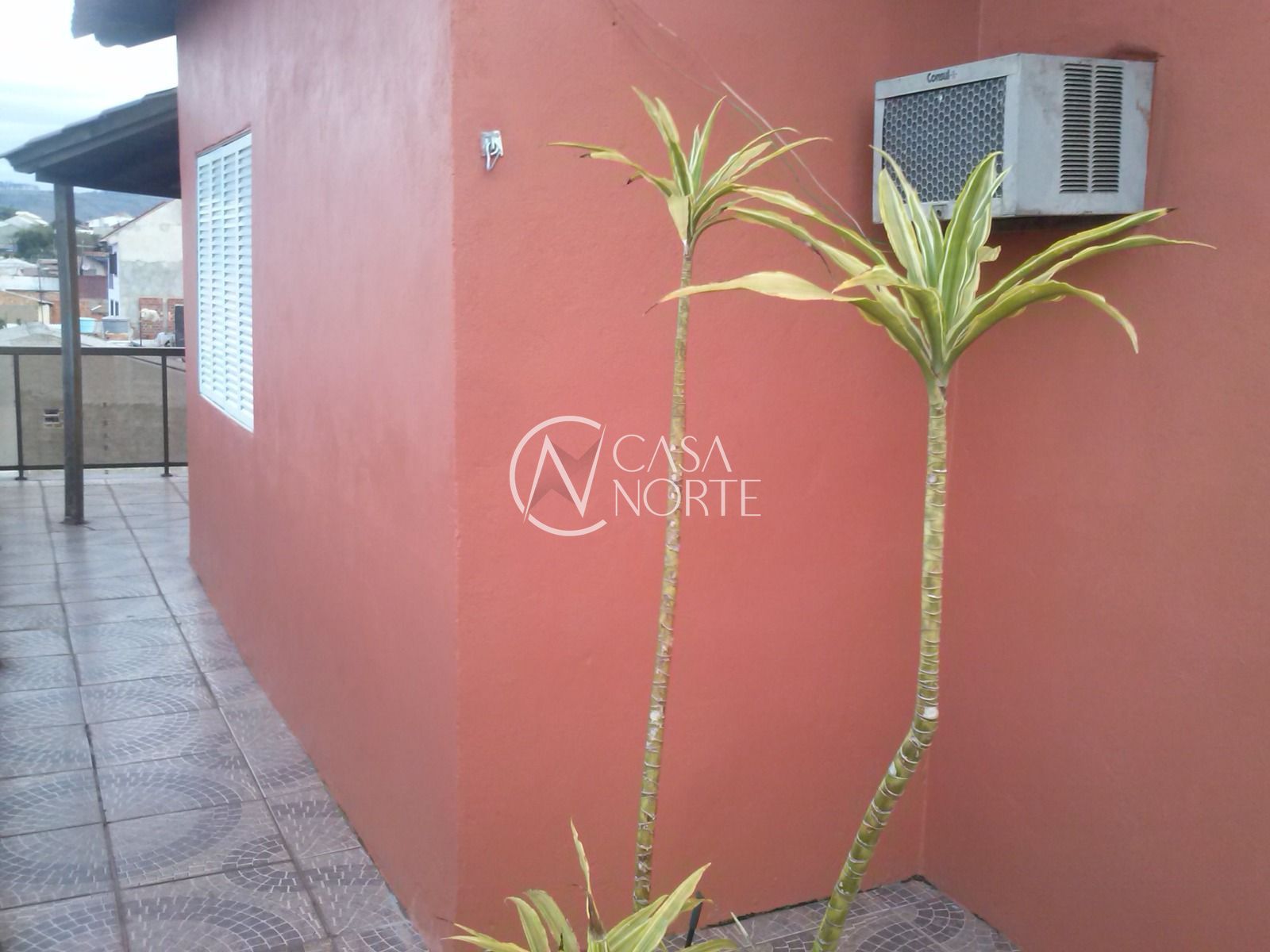 Casa à venda com 3 quartos, 200m², 4 vagas, Rua General Sady Cahen Fischer no bairro Costa e Silva em Porto Alegre